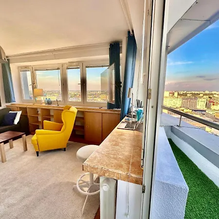 Blue 4 Metro Wifi 1 Gbs Tv'70 Netflix Hbo Skyshow * Varşova