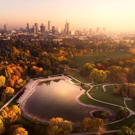 Blue 4 Metro Wifi 1 Gbs Tv'70 Netflix Hbo Skyshow Daire Varşova