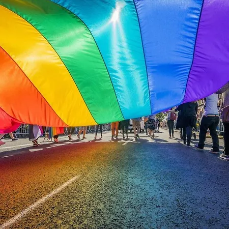 Daire Blue 4 Metro Wifi 1 Gbs Tv'70 Netflix Hbo Skyshow Varşova