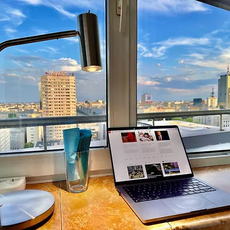 Blue 4 Metro Wifi 1 Gbs Tv'70 Netflix Hbo Skyshow Varsovie